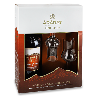Набір: бренді вірменське Ararat Ani 7 років 0.7л + 2 склян. 40%