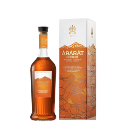 Міцний алкогольний напій Ararat Apricot 0,5л. 35% в кор.